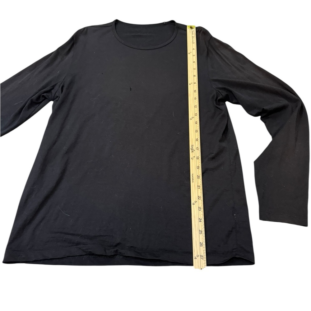 Icebreaker Black Long-Sleeve Peter crew neck with flaw - Picture 4 of 7